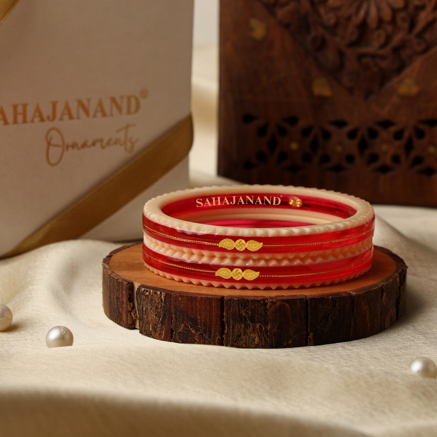 "Pink Crimson : Elegance Gold Bangle"