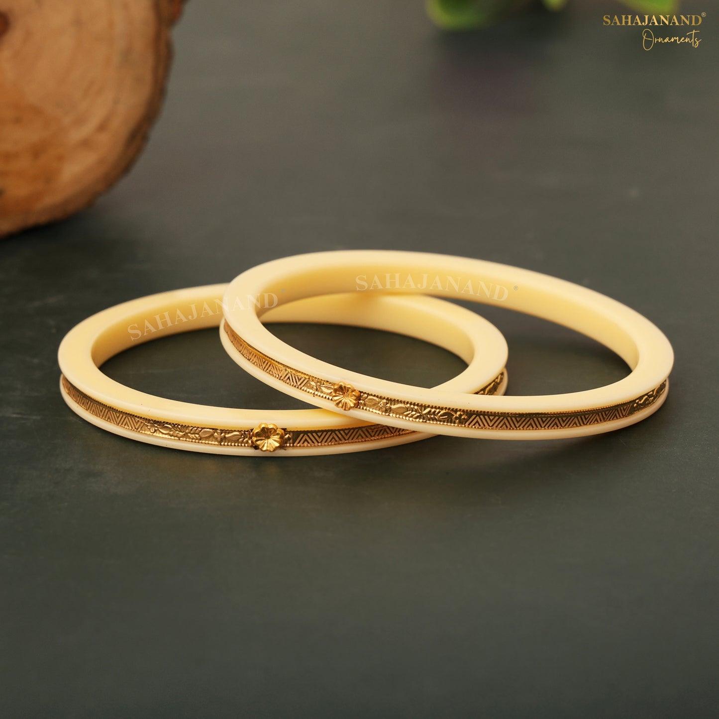 "Shonar Aarambho – A new beginning in an ancient style" 916 22k Gold Bangles (2 pis)
