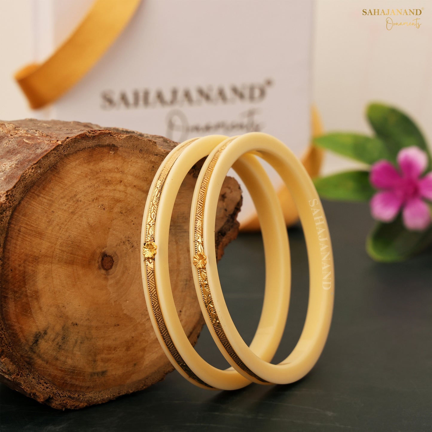 "Shonar Aarambho – A new beginning in an ancient style" 916 22k Gold Bangles (2 pis)