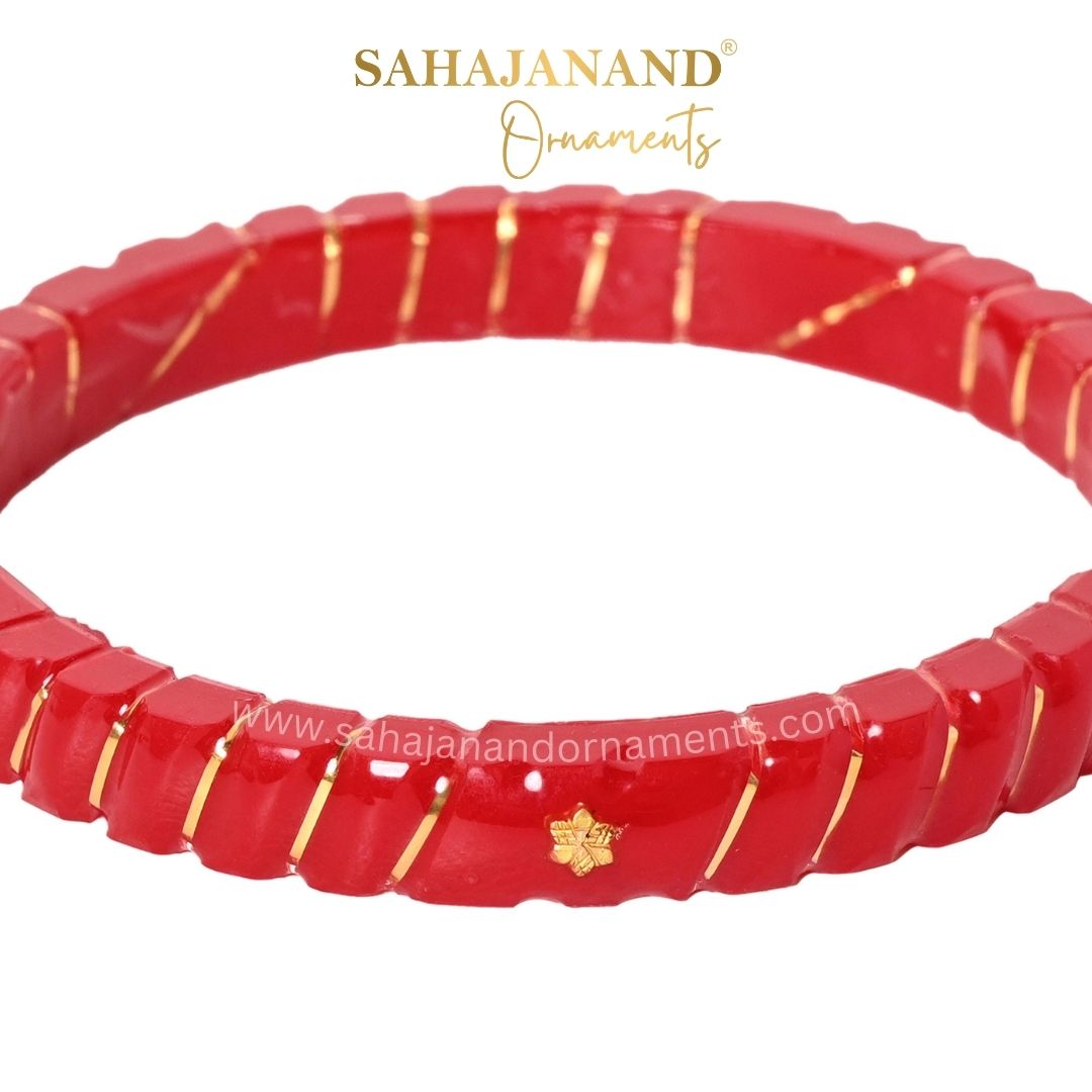 "Crimson Elegance: A Truly Unique 916 Gold Bangle"