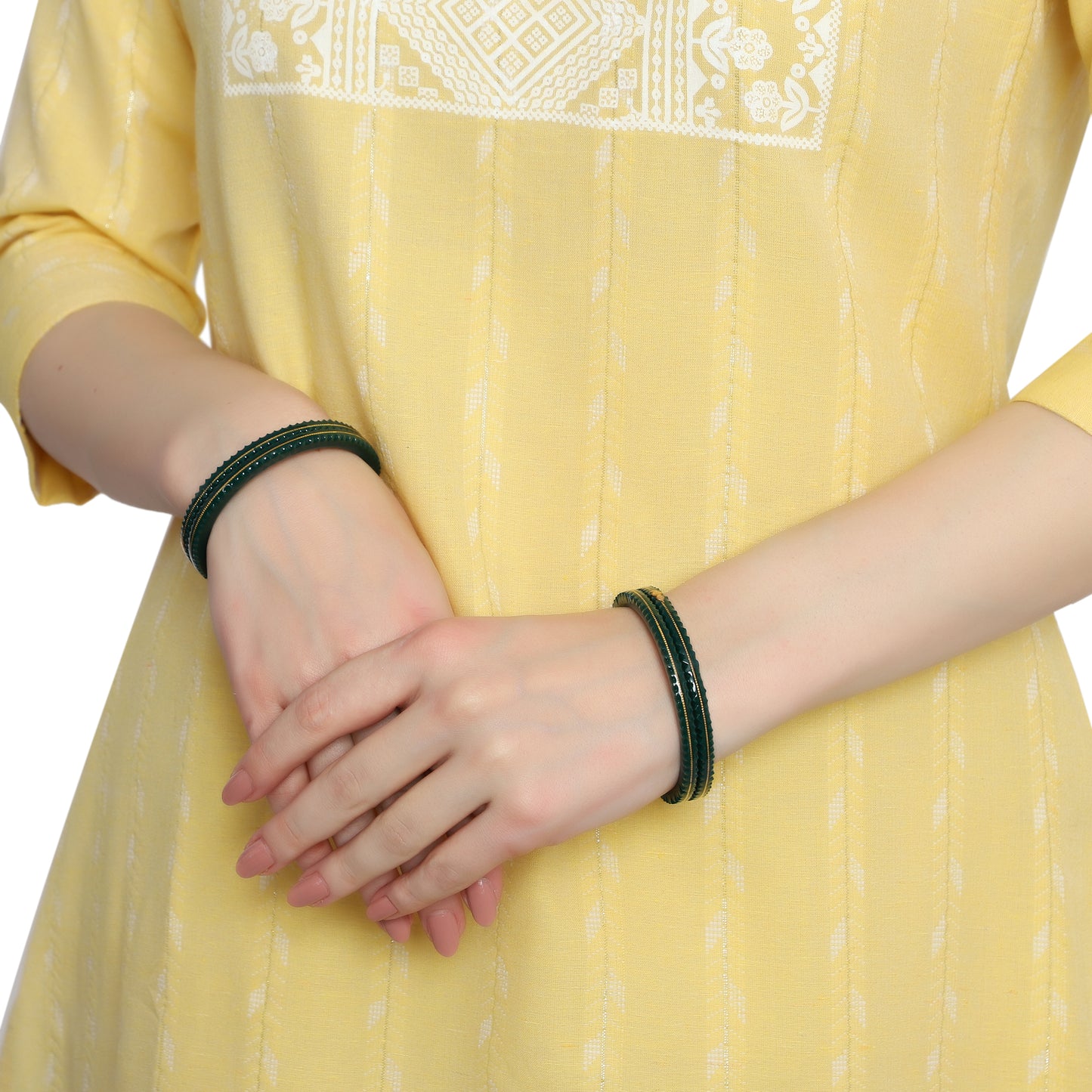 "Divya Shringar Green - A Decent Charm" 916 22k