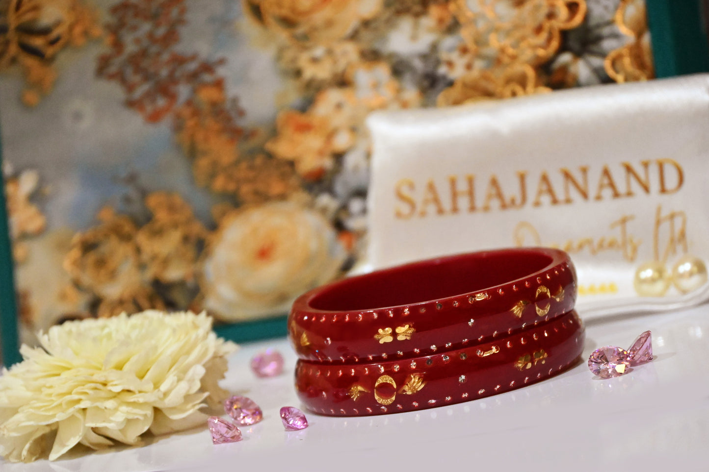 Sahajanand's Exclusives Gold Bangles 916 22k Hallmark