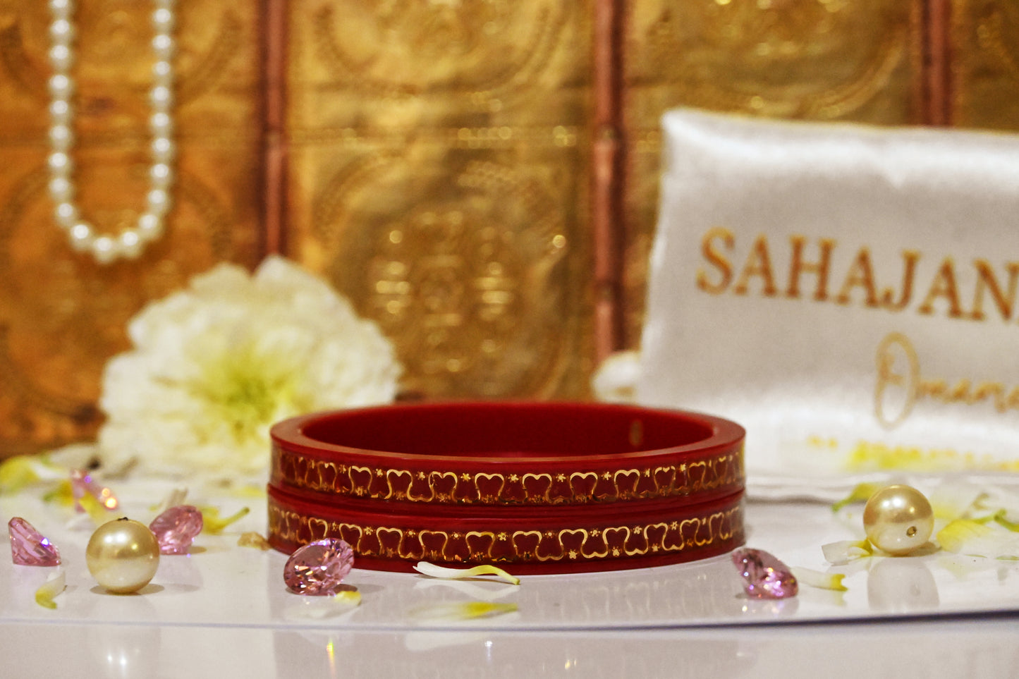 Sahajanand's Exclusives Gold Bangles 916 22k Hallmark