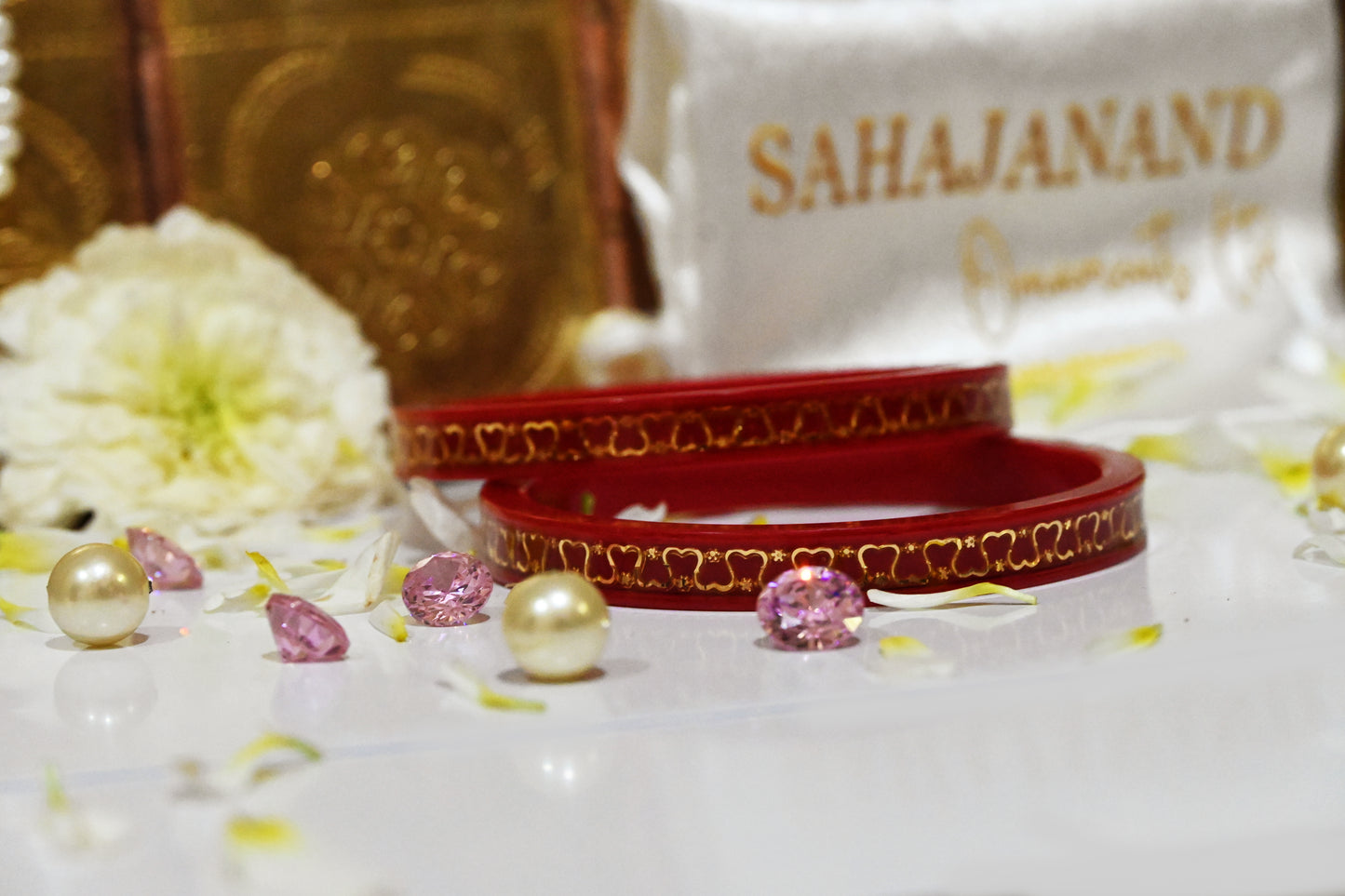 Sahajanand's Exclusives Gold Bangles 916 22k Hallmark